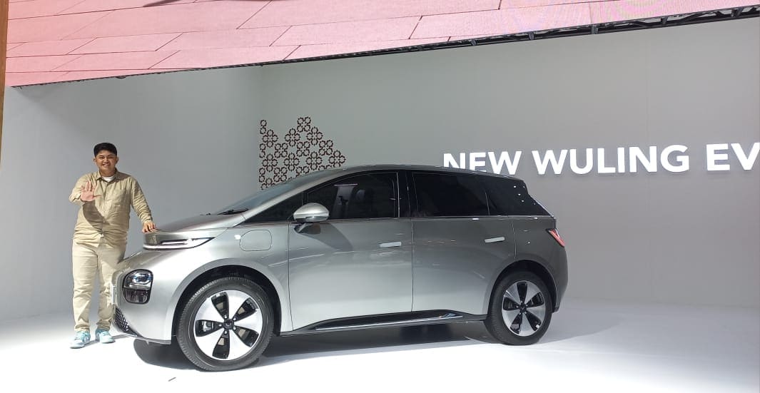 Wuling New Cloud EV