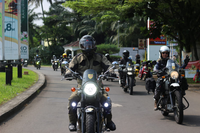 Komunitas Royal Enfield Himalayan Owner Indonesia (HOI)