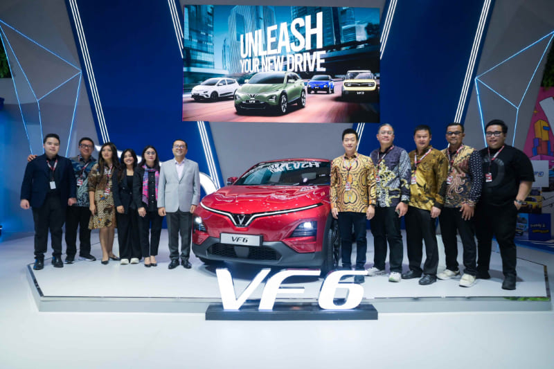 VinFast di IIMS Surabaya 2025