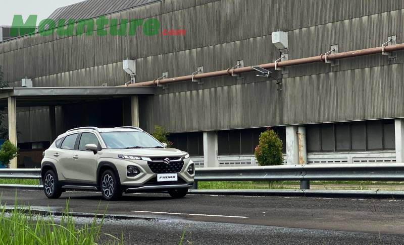 Fitur Lengkap Suzuki Fronx