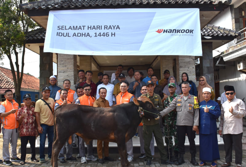 Hankook Salurkan Hewan Kurban
