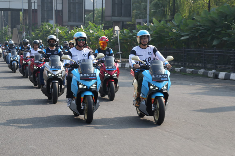 fun riding Jakarta