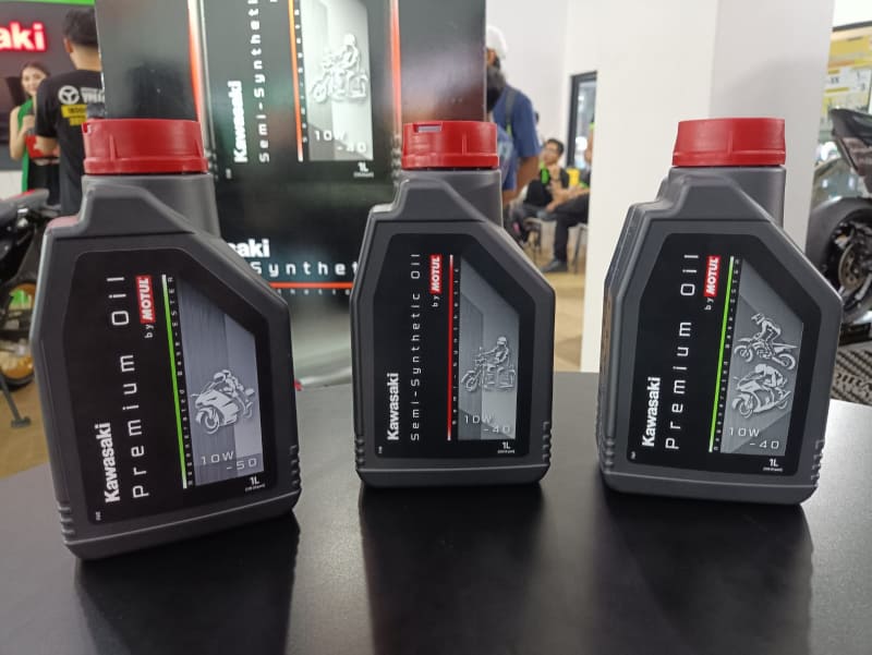 Pelumas Kawasaki dan Motul