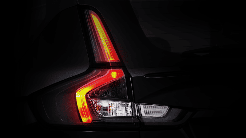 Teaser New XL7 Hybrid Alpha Kuro