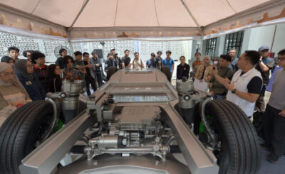 Technology Roadshow di UNDIP dan ITB