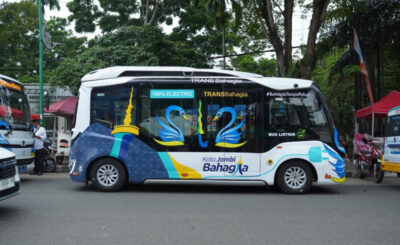 Bus dan Angkot Listrik Jambi