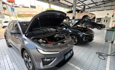 Mobil Listrik Neta X