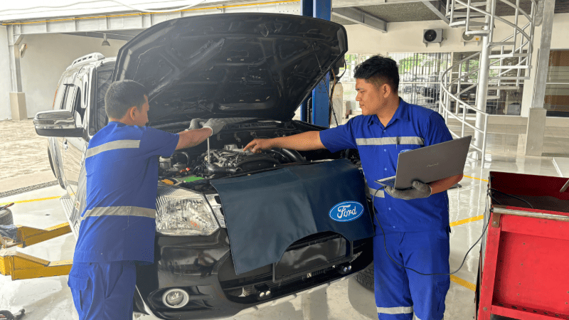 Program Ford Year-End Service 2025