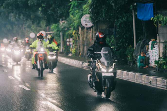 Touring saat Musim Hujan