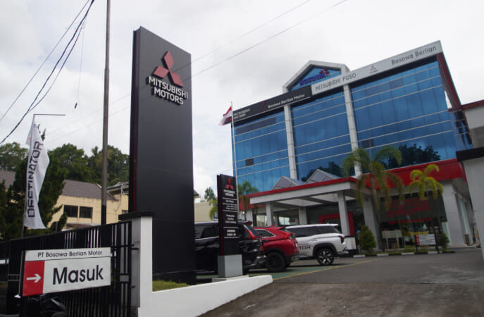 Mitsubishi GO DIler Manado (5)