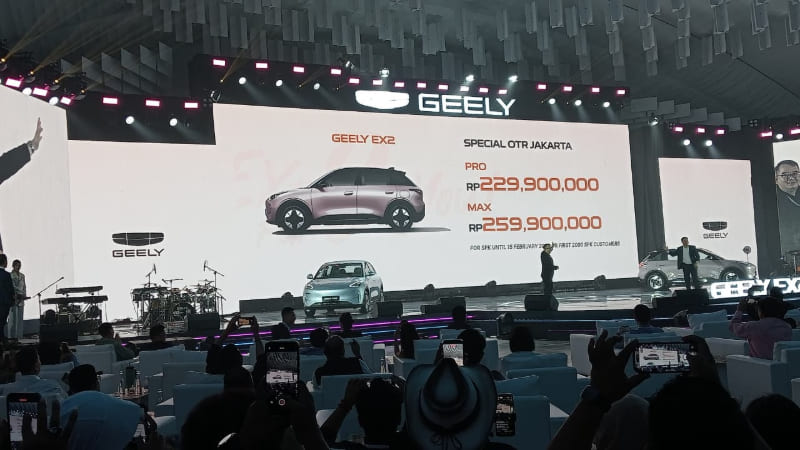 Harga Geely EX2