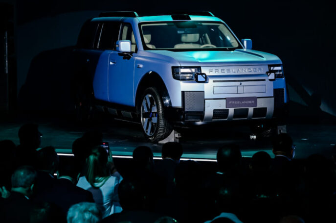 Freelander Debut Global