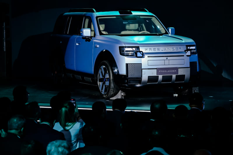 Freelander Debut Global