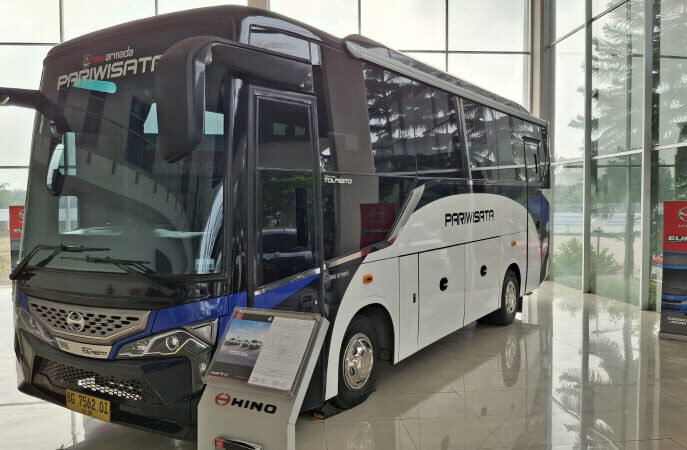 Hino Bus GB 150 AT