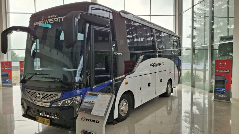 Hino Bus GB 150 AT
