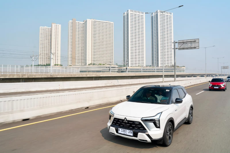 Review Mitsubishi Xforce HEV