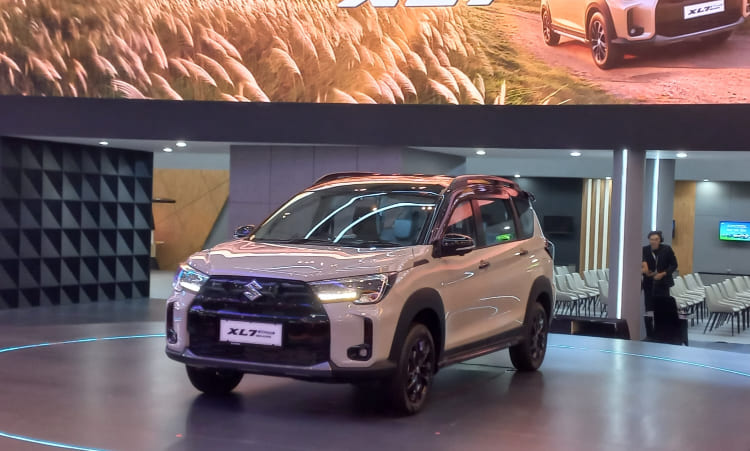 Suzuki XL7 Terbaru