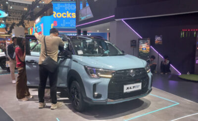 Suzuki XL7 New Alpha Ice Greyish Blue