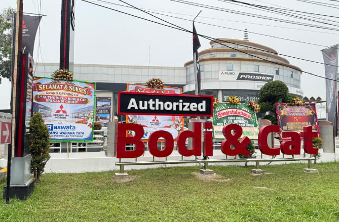 Bodi & Cat Mitsubishi Pontianak
