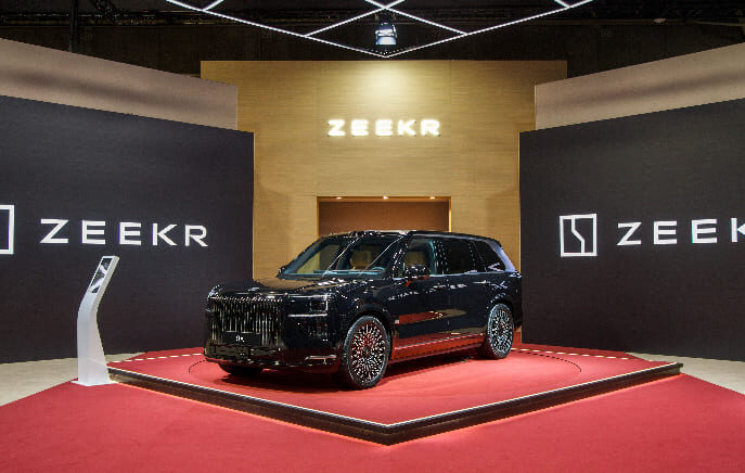 SUV flagship ZEEKR 9X