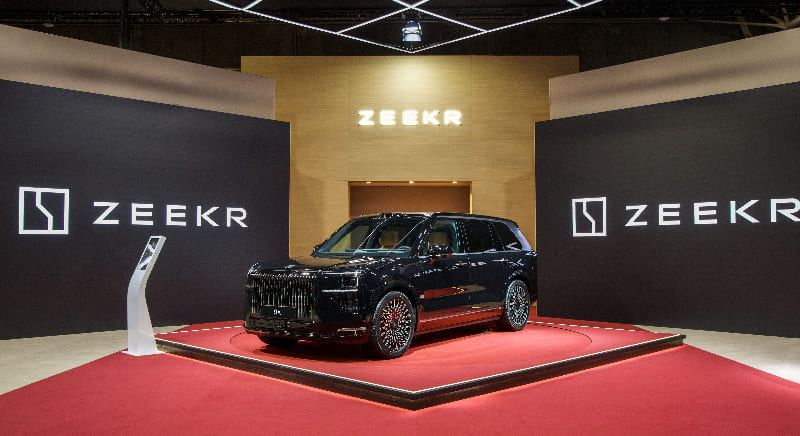 SUV flagship ZEEKR 9X
