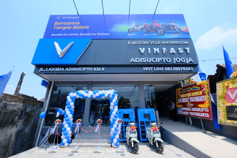 Diler Motor Listrik VinFast